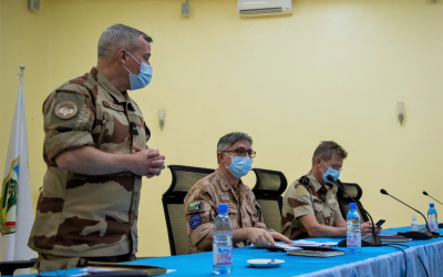 general_ridzak_vystoupil_na_francouzskem_kurzu_generalniho_stabu_1.jpg